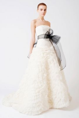 vera-wang-svadobne-saty-2011-kolekcia-moda_4 13